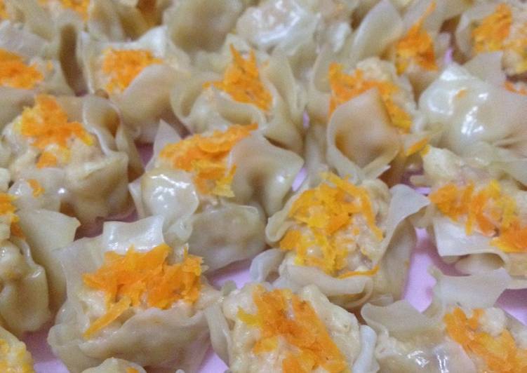 Recipe of Quick Shumai (fish shrimp pork)