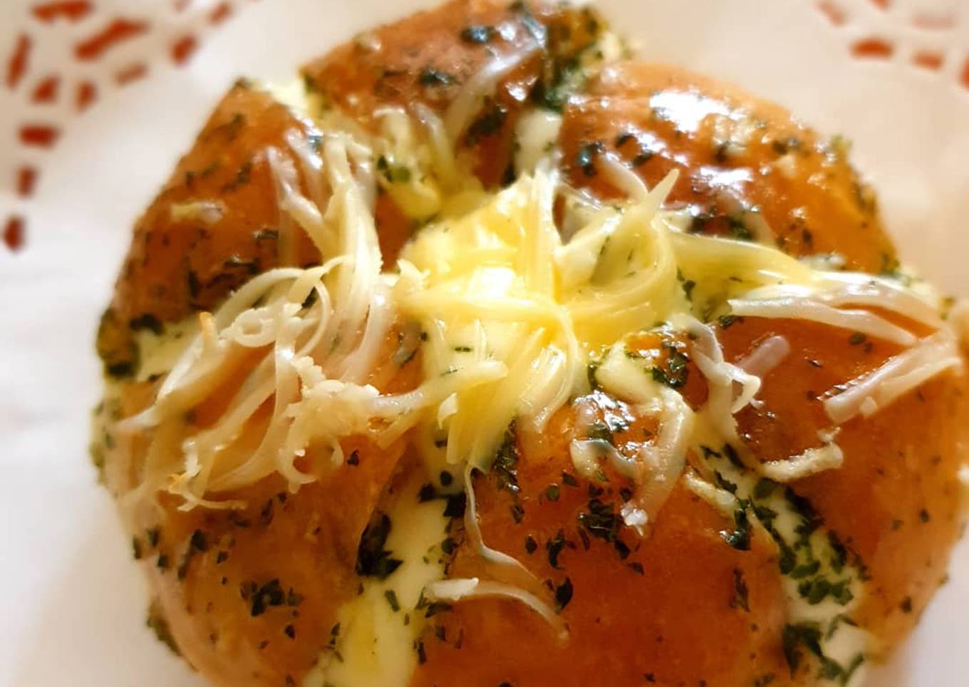 Korean garlic cream cheese bread