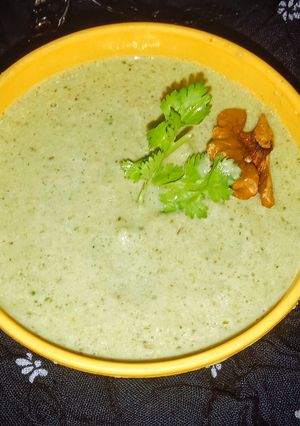 अखरोट की चटनी रेसिपी मुख्य फोटो