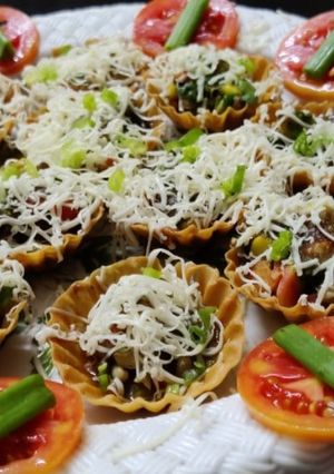 બાસ્કેટ ચાટ(Basket Chaat Recipe in Gujarati) રેસીપી મુખ્ય ફોટો