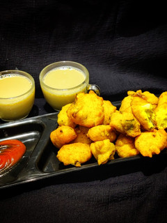 A picture of Moong dal vadas (With and without onion).