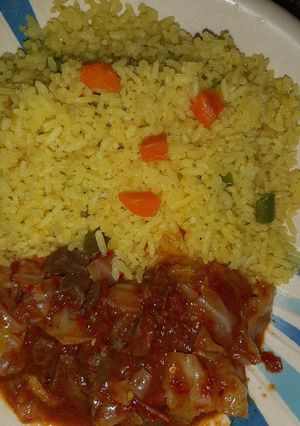 A picture of Rice and liver sauce.