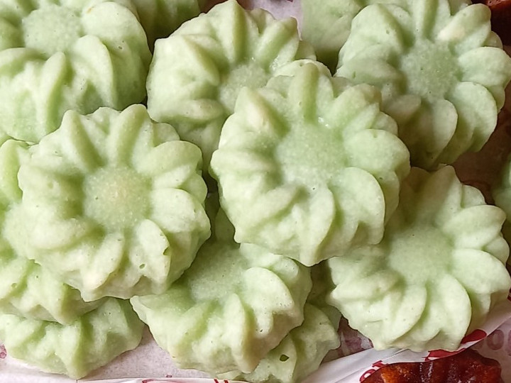 Resep: Bolu kukus santan Sederhana Dan Enak