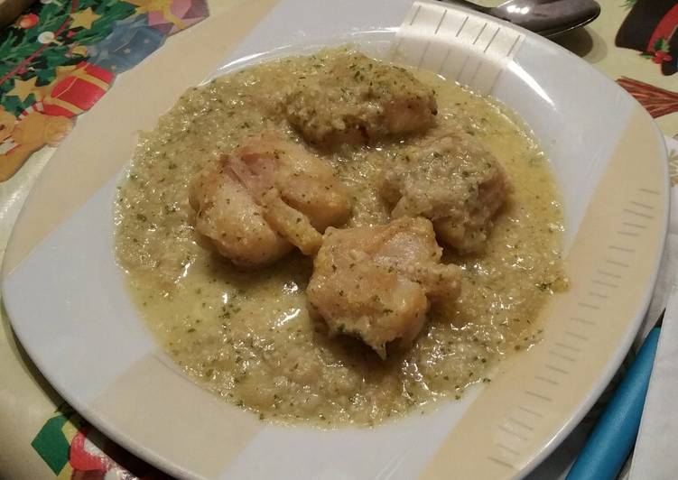 Rape con salsa de almendras