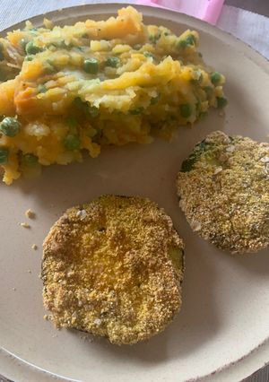 Una foto de Milanesa de zapallito con polenta y avena en Airfryer
