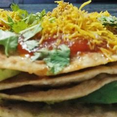 A picture of Roti sandwich.