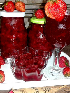عکسی از دستور مربای توت فرنگی_مربای خانگی🍓🍓🍓