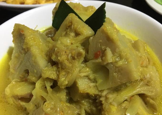 Resep Sayur Nangka bumbu kuning oleh Dapurnya Mamaza - Cookpad