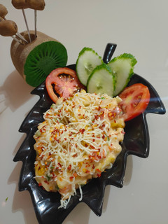 રશિયન સલાડ (Russian Salad Recipe In Gujarati) રેસીપી મુખ્ય ફોટો