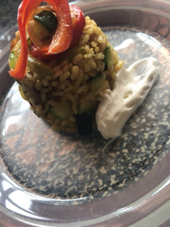 Una foto de Arroz integral con verduras al curry