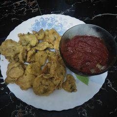 A picture of Potatoe bhajia.