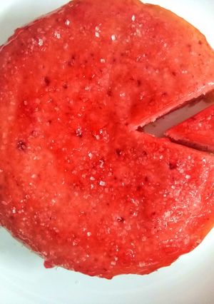 ஸ்ட்ராபெர்ரி ஜாம் ஹனி கேக் (Strawberry jam honey cake recipe in tamil) செய்முறை முக்கிய புகைப்படம்
