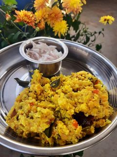 வரகு அரிசி பருப்பு சாதம்(varagu arisi paruppu saadam recipe in tamil) செய்முறை முக்கிய புகைப்படம்