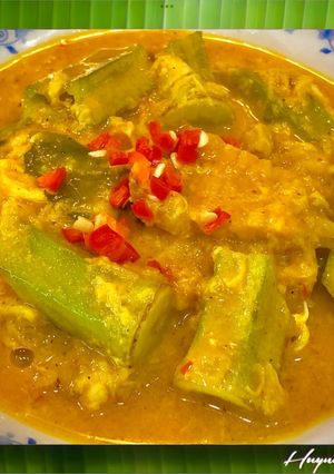 Hình của món Thịt Heo, Đậu Bắp Nấu Sữa Chua Sốt Cà Ri Và Trứng.