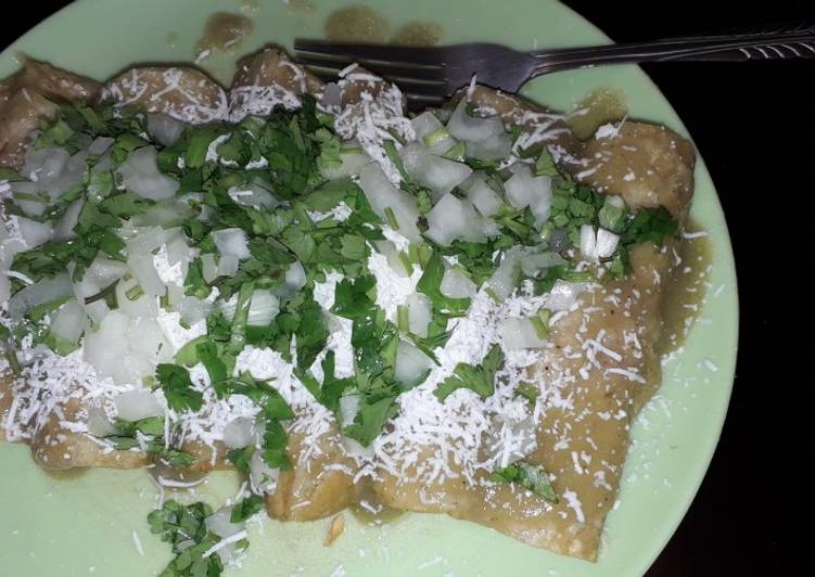 Enchiladas verdes