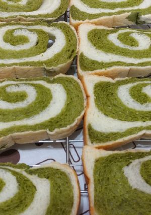 雙色抹茶吐司 的食譜成品照片