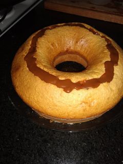Una foto de Budín de coco y dulce de leche