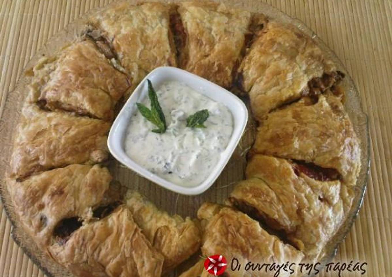 Crescent ring pie