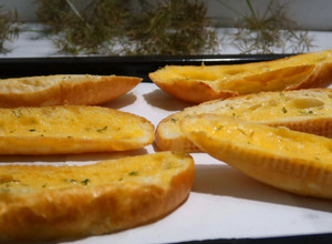 Hình của món Bánh Mì Bơ Tỏi.