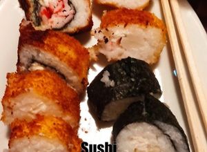 Una foto de Sushi y Tempura