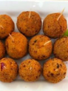 કોર્ન ચીઝ બોલ્સ (Corn Cheese Balls Recipe In Gujarati) રેસીપી મુખ્ય ફોટો