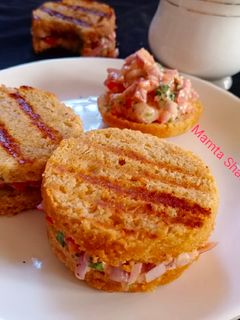 होममेड ब्राउन ब्रेड ग्रिल्ड सैंडविच (Homemade brown bread grilled sandwich recipe in hindi) रेसिपी मुख्य फोटो