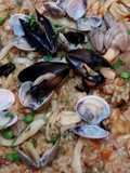 Paella cu fructe de mare