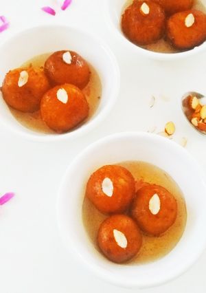 A picture of Aaloo Gulab Jamun.