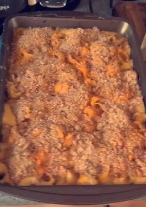 A picture of Home made Mac and cheese.