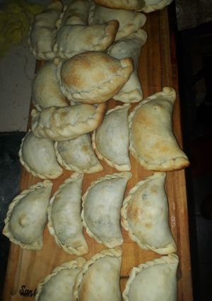 Una foto de Empanadas de pollo y acelga