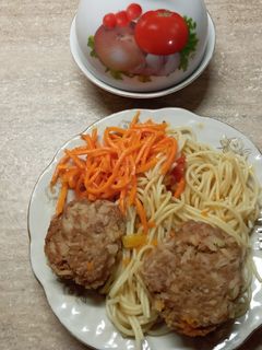 Фото Вермишель и тефтели на ужин🍜🍜🍝🍝.