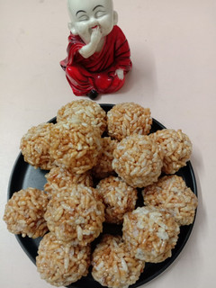 મમરા નાં લાડુ (Mamara Ladoo Recipe In Gujarati) રેસીપી મુખ્ય ફોટો