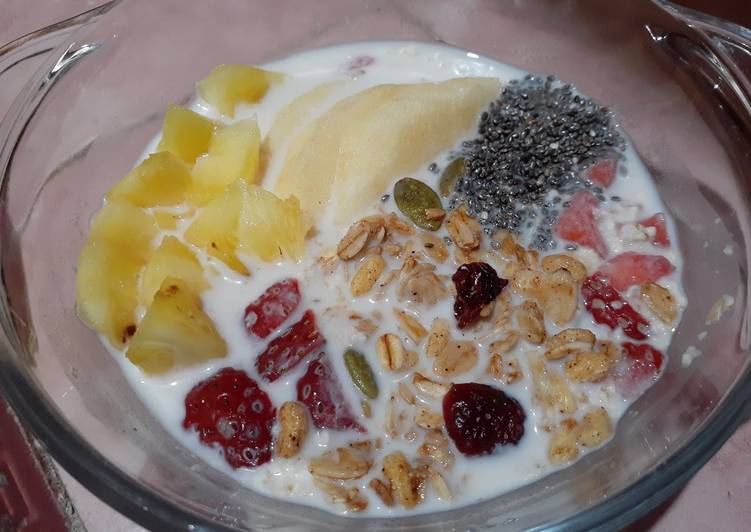 Fruity Overnight Oats