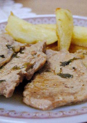 Una foto de Filetes de lomo en salsa blanca
