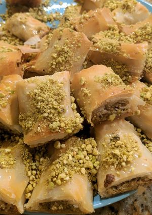 صورة لوصفة بقلاوة بالفستق الحلبي