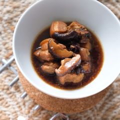 A picture of Pork Belly Stew with Shitake Mushroom.