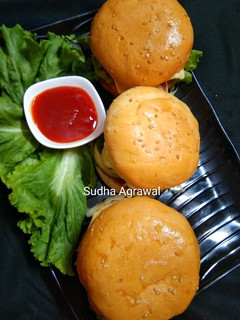 A picture of Burger (Burger recipe in Hindi).