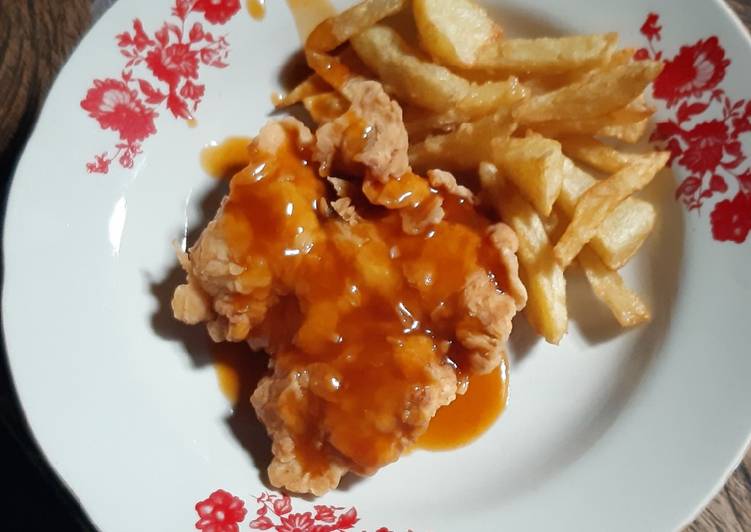 Chicken steak with syalala brown sauce