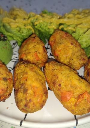 Una foto de Croquetas de salmón y zanahoria
