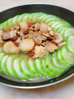 麻油.絲瓜.干貝.豬肉.猴頭菇 家常菜 的食譜成品照片