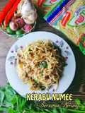 Kerabu mee numee bersama kerang