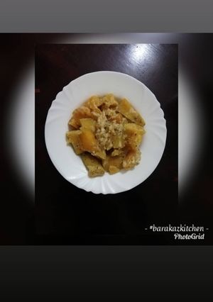 A picture of Sweet potatoes in coconut milk.