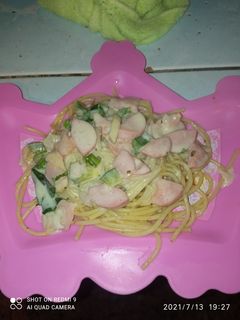 Una foto de Spaghetti en salsa blanca