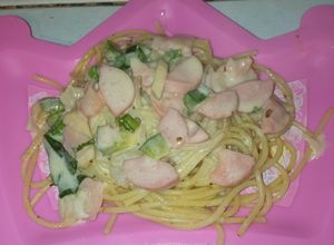 Una foto de Spaghetti en salsa blanca