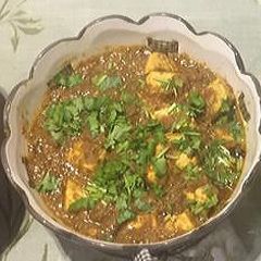A picture of Paneer butter masala.