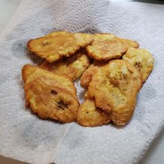 A picture of Tostones.