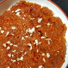 A picture of Gajar Halva.