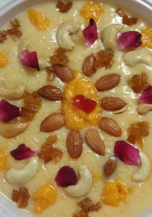 A picture of Mango Kheer.