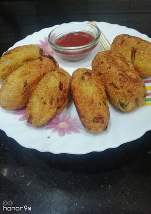A picture of Semolina Rolls.