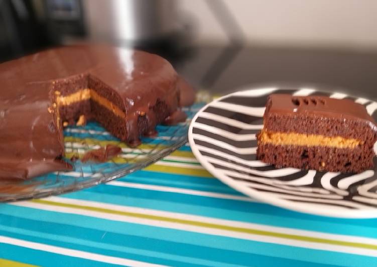 Bolo de pão de mel light com doce de leite caseiro sem açúcar!